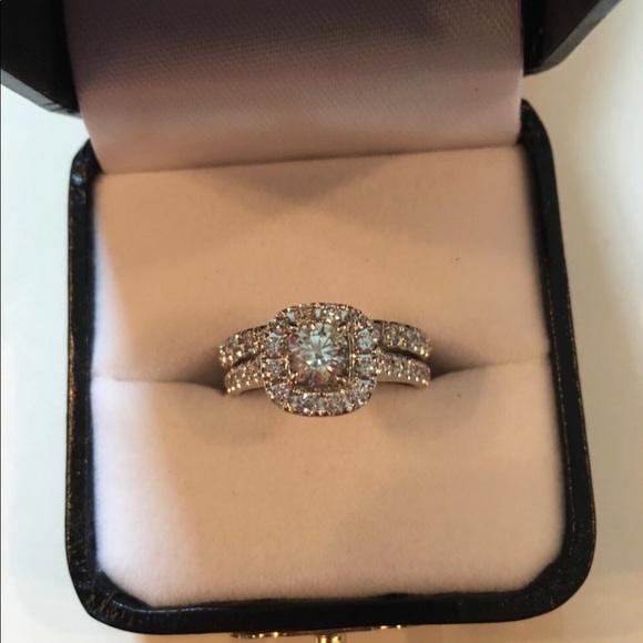 Neil Lane 14K Diamond Halo Ring & Diamond Band - Picture 7 of 10